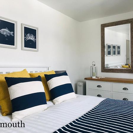 Nancie'S Place - Dartmouth Town Center With Private Parking - A Traditional Georgian Private Duplex Apartment - Beautifully Refurbished - Two Bedrooms, Bathroom, Kitchen And Lounge Diner エクステリア 写真