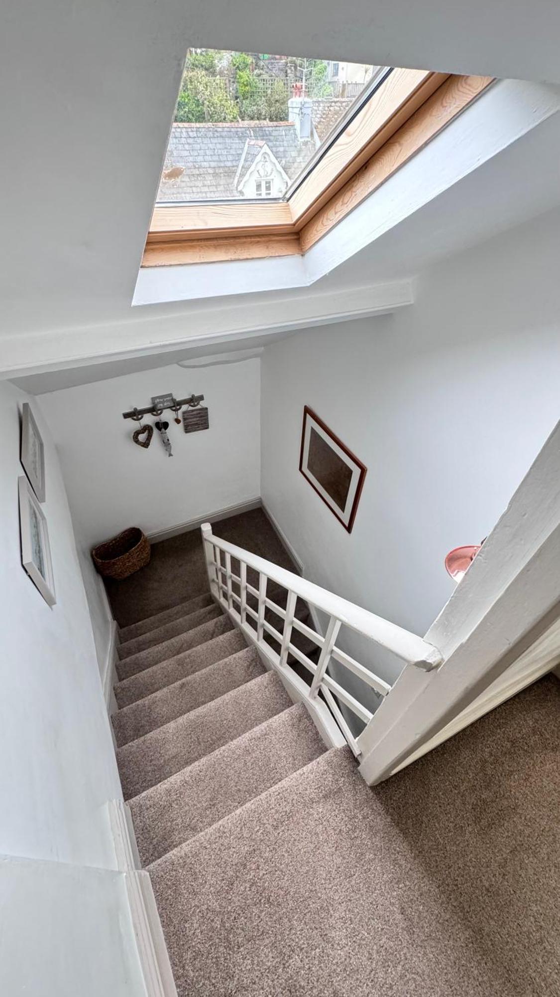 Nancie'S Place - Dartmouth Town Center With Private Parking - A Traditional Georgian Private Duplex Apartment - Beautifully Refurbished - Two Bedrooms, Bathroom, Kitchen And Lounge Diner エクステリア 写真