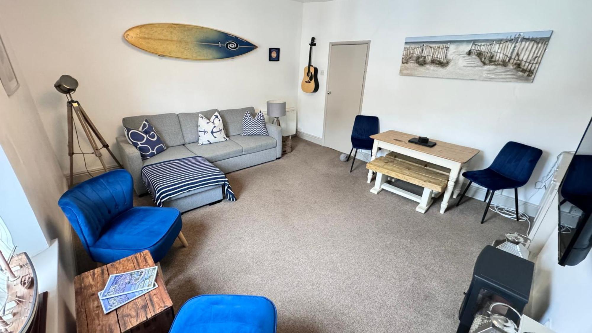 Nancie'S Place - Dartmouth Town Center With Private Parking - A Traditional Georgian Private Duplex Apartment - Beautifully Refurbished - Two Bedrooms, Bathroom, Kitchen And Lounge Diner エクステリア 写真